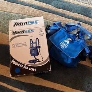 Launch Pad Ski and Snowboard Training Harness
Blue in box like new